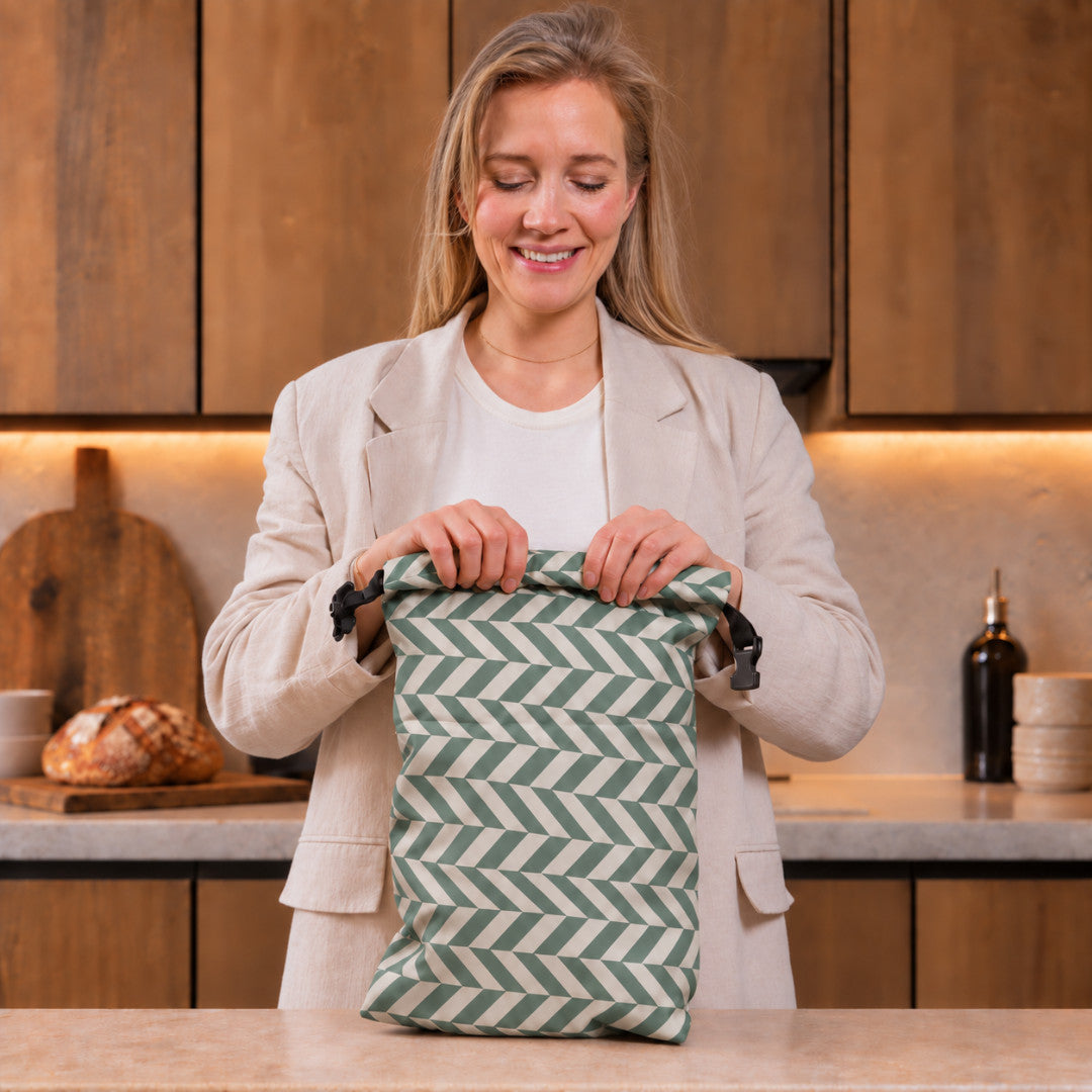 
                
                  Brotbeutel Premium – Chevron Saly
                
              